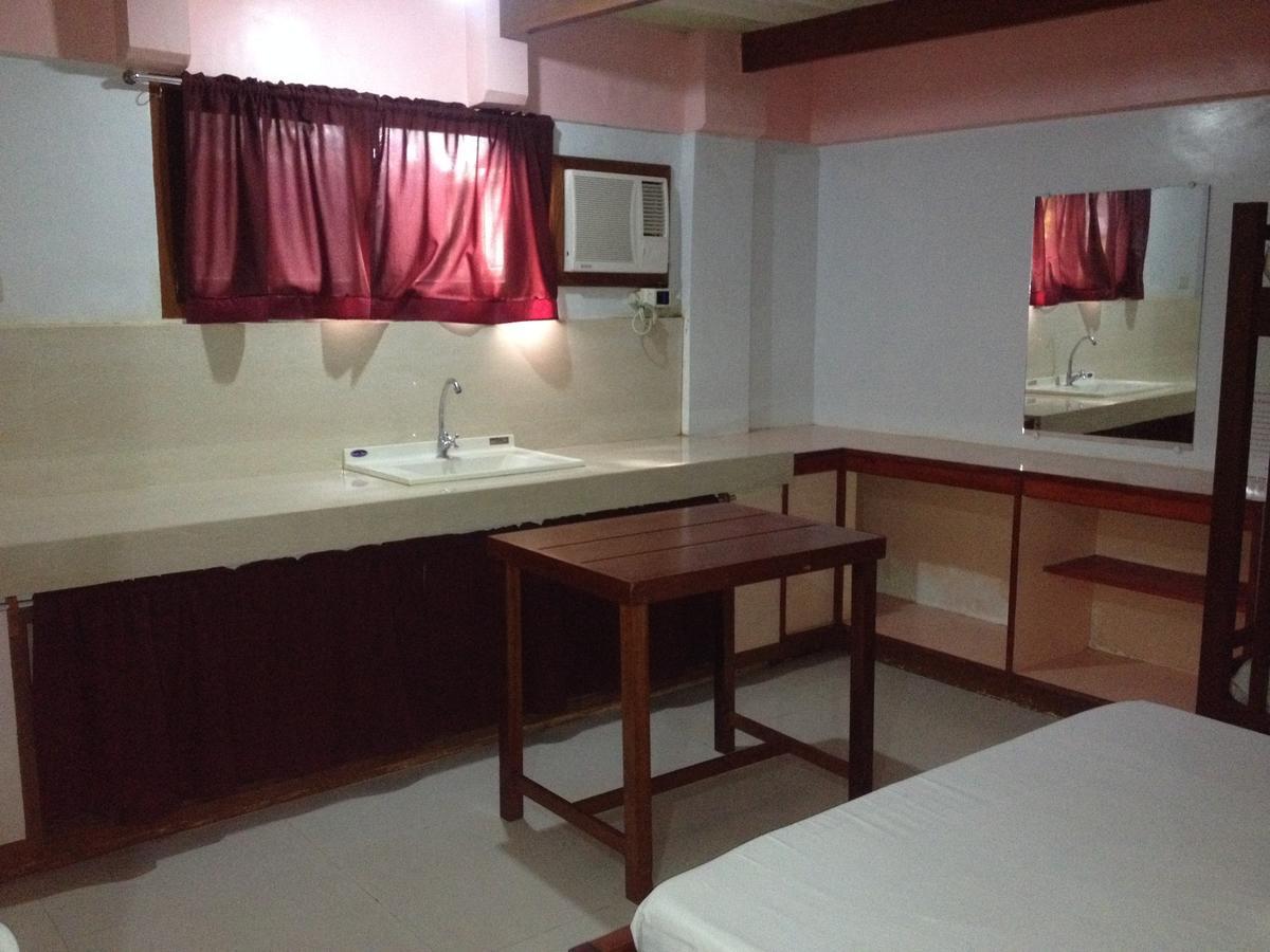 Peria Seafront Pensione Roxas  Экстерьер фото